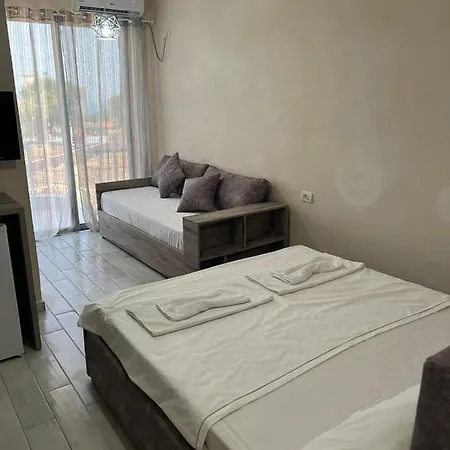 Noah's Hotel