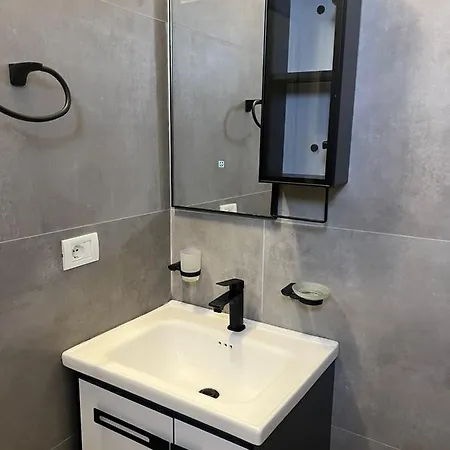 Noah's Hotel 3*