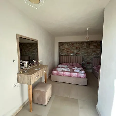 Noah's Hotel 3*